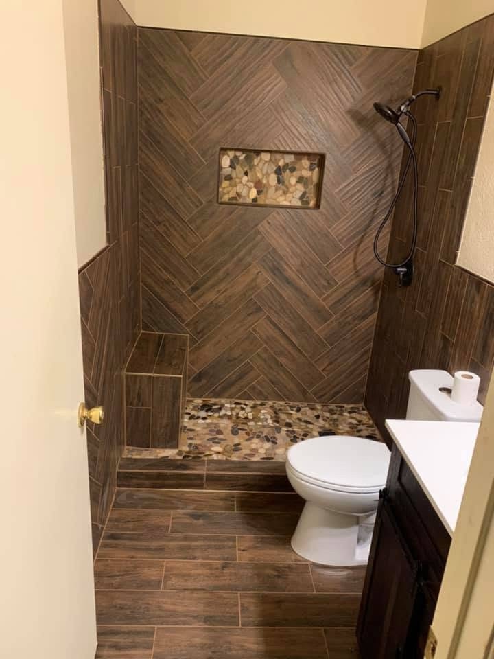 Bathroom tile and backspash